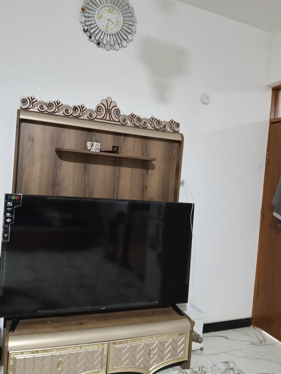 السلام عليكم ورحمة الله
مكلف بالنشر 

غرفه تركيه للبيع 

نضيفه ١٠٠٪؜

مستخدمه قليل 

٦ قطع 

الغرفه كلش جديده 

العنوان /سوق الشيوخ /قرب جسر الصابئه /الورداوي 

‭   ٠٧٨١ ١٧٠ ٤٤٨٠‬
