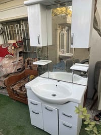 خزانة • للبيع