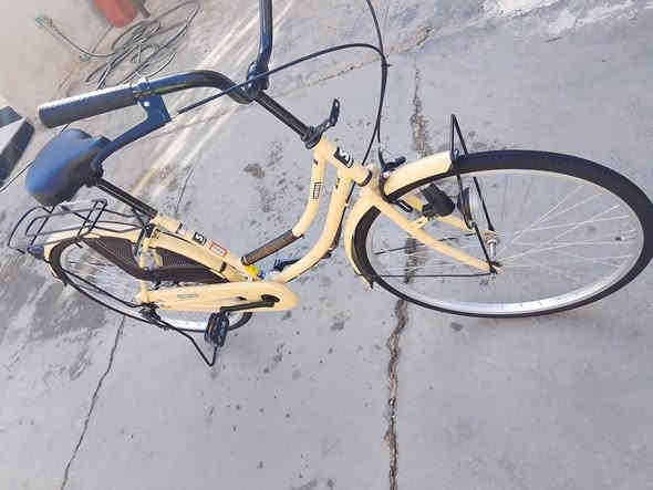 للبيع بايسكل بناتي حجم 26 جديد شركة سانتوس صارلة شهر من نازل سعر خاص او اتصل *********** مكانة صويرة بل شاملة
