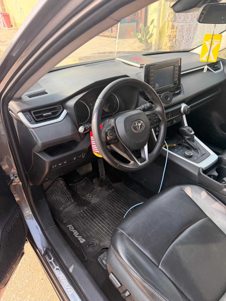 تيوتا راف ور 2021وراد امريكي هايبرد ضررر بسيط بغداد تحويل فول مواصفات فتحه كشنات جلد كشن تدفئه ستيرن هيتر كشنات خزن باب خلفي كهرباء فول السعر 225 وبيه مجال ***********@إشارة
