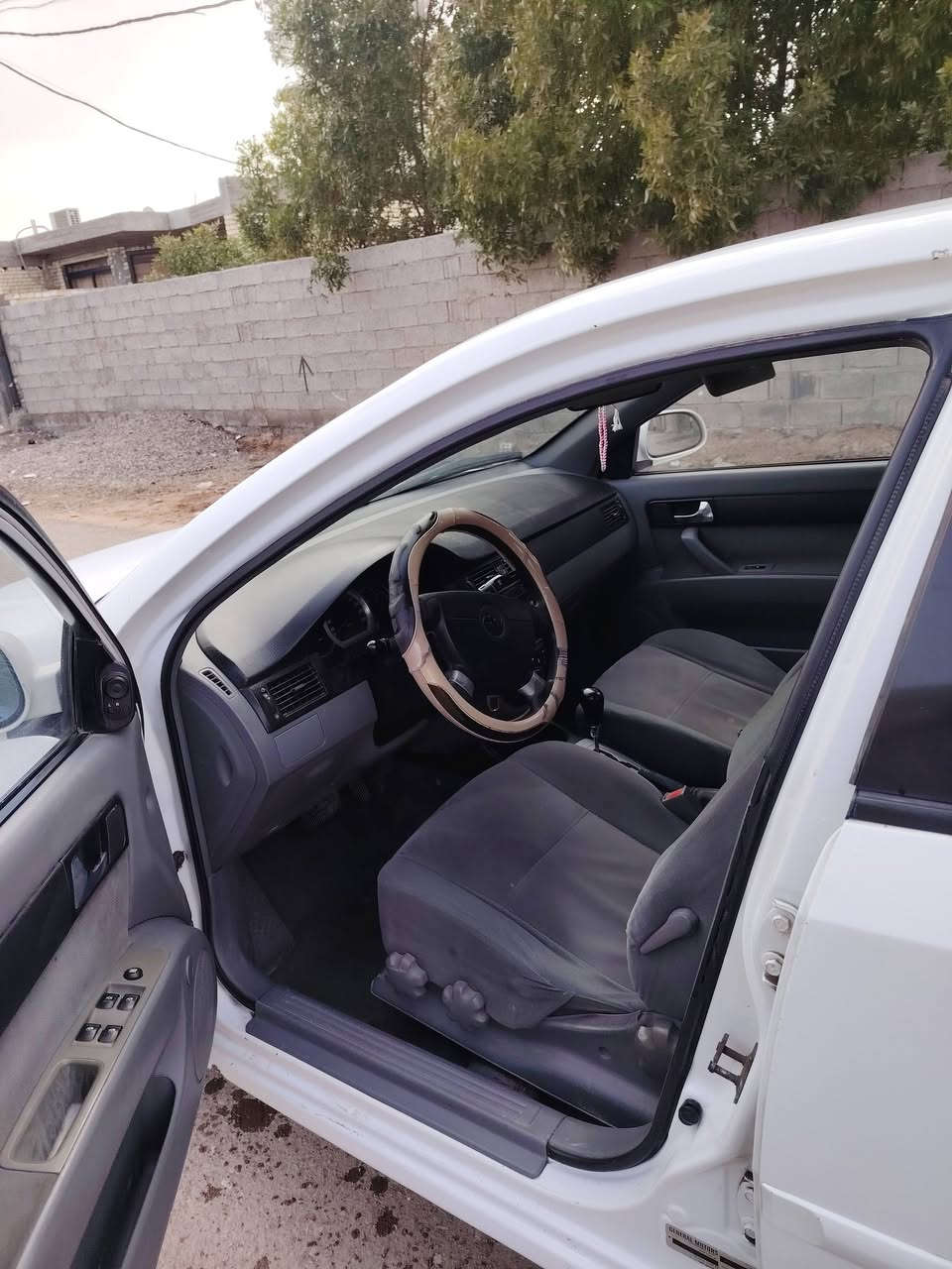 سلام عليكم اوبترا للبيع 2011 بنيد مبدل جاملغ صفحه السايق ضربه يم الايت كد شبر رقمهه ذي قار سنويه ما ساقطه شرط التحويل أتصال على رقم *********** مكاني بغداد مدائن جعاره سعر 75 وبيه مجال
