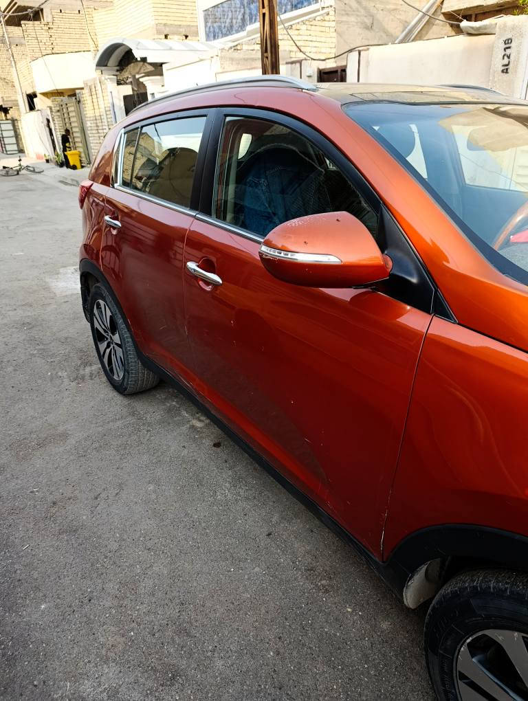 متاح للبيع سياره كيا سبورتج خليجي
سيارة مال بيت
موديل 2014 
محرك 2000
ماشية ١٧٠
وارد خليجي
بيها خدوش موضحه  
قطعه صبغ بسيطه ( جاملغ امامي بصف السايق) 
مكينه خير من الله لا تبخير ولا تنقيص 
تبريد ثلج نعمه 
صدر جديد نظافة ١٠٠٪ 
راديتر جديد 
فريز جديد
تايرات امامية جديد
مسويلها شبه ادامة
السياره بـــ اسمي تحويل ثاني يوم مشروع وطني وين ميعجبك
دواخل نضيفه 
كشنات بلادية نضافة فول
بانوراما 
كاميرا دواره 
اشاير بـــ المري 
مري شفط 
تحكم ستيرن اربع جهات 
السياره فول عدا البصمه 
 وبيها مجال بسيط حك الجيه 
مكان السياره بغداد الشرطه الخامسه 
السعر ع الخاص واتساب 
غير متواجد ع الفيس 
***********
142 وبيها مجال بسيط بغداد, العراق
