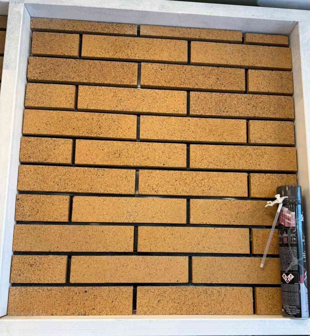 يوجد لدينا طابوق جفقيم ناري لتغليف الواجهات 🏤🏠
مواصفات 

عازل للحراره 🌖

ضد الحريق 🔥

مقاوم للماء والامطار 💦

يتوفر بجميع الألوان 

ضمان 10 سنوات ☑️

ايضا يوجد خصومات إلى الخلفات والمقاولين وأصحاب المكاتب وأيضا تجهيز جمله ومفرد وبفضل الله بضاعه درجه اولى فوق السوبر  ///للاستفسار يرجى مراسله الصفحه او الاتصال بالرقم*********** 📞
***********

ملاحظا تتوفر خدمه التوصيل داخل بغداد والمحافظات المجاوره 🚚
