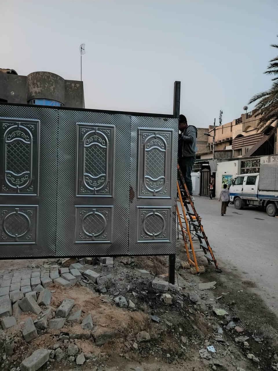 🔨 حداد متنقل – بغداد

تنفيذ وتصليح جميع الأعمال الحديدية باحترافية:

✅ أسقف
✅ ساندويش بانل
✅ شبابيك
✅ أبواب
✅ سياجات
✅ مظلات
✅ سلالم
✅ لحام عام وجميع أعمال الحديد

✔️ خبرة أكثر من 10 سنوات
✔️ شغل نظيف ودقة بالمواعيد
✔️ أسعار مناسبة
✔️ نجيك إلى موقع العمل (لا توجد ورشة)

💰 تبدأ أسعار الخدمات البسيطة من 25,000 دينار.

📱 للتواصل عبر واتساب:
***********

راسلني أو اتصل بي، وإن شاء الله نحدد موعد ونقدم سعر مناسب حسب طبيعة العمل.
