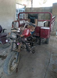 دراجة نارية ثلاثية العجلات (تكتك) ماركة دايون بحالة جيدة مناسبة للنقل ...