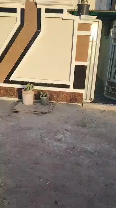 السلام عليكم بيت مساحة100م للبيع السعر 70وبي مجال بسيط استفسار👇
خاص او الاتصال ***********
