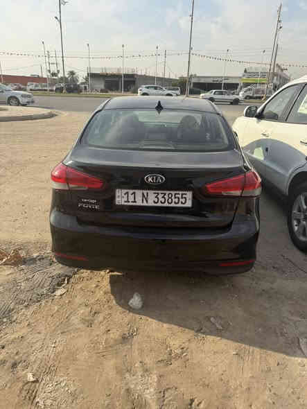 فورتي 2017 
محرك دوش 2000 
فقط هلال خلفي صبغ 
***********
