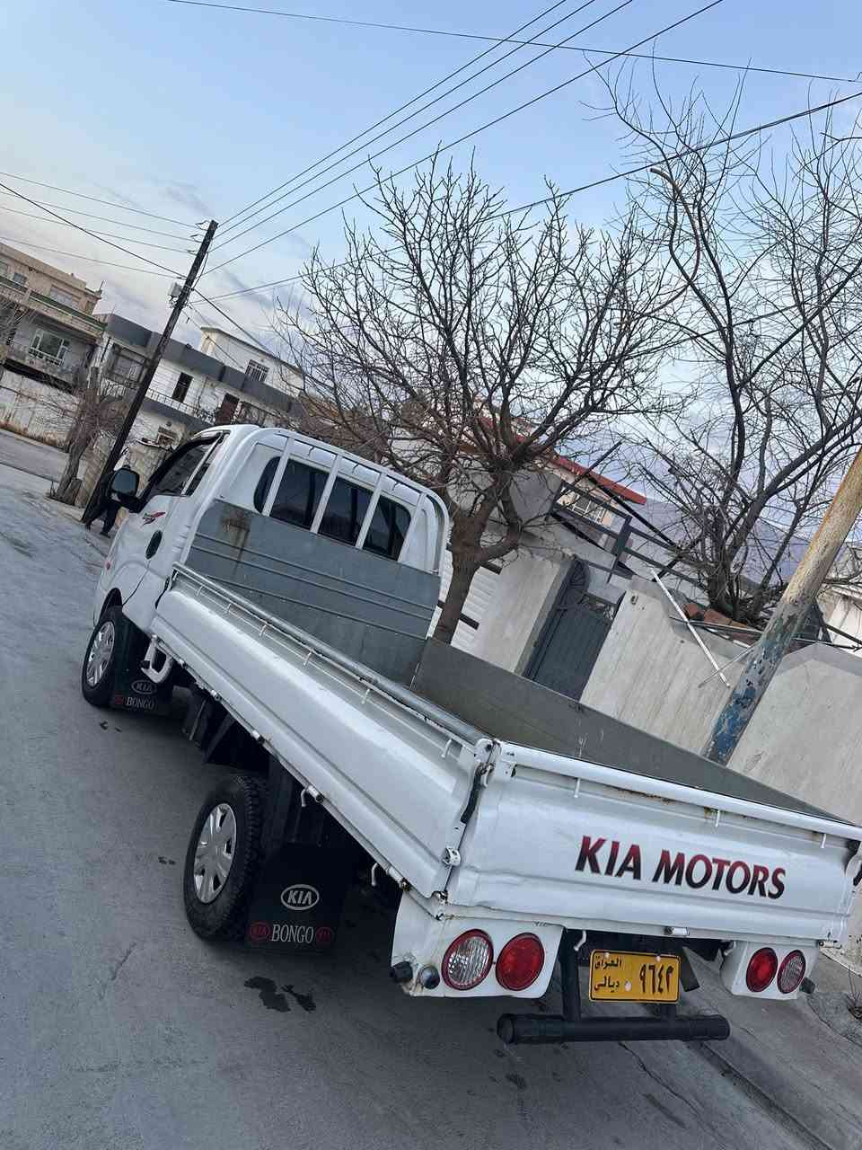 سەرەتابە ناوی خوای گەورە 🤎🤎
ئەم کیایە بۆ فرۆشتین 
مۆدیل ٢٠٠٩ بیلاد 
مەکینە ٣ هەزاری سۆپەر کارەبای (پلاک)
تازەداخڵ بووە
تەبرید ساردوو گەرم عیشەکات 
برێکی بەسراوە 

هێشتا ڕۆنی دووبەی تیا ماوە لێرە نێنەخوڕدراوە 

کامل کامل مەسرووف کراوە 

گێڕو مەکینەو ئەکسل بەشەرت 
سەیارەکە کامل جایز کراوە بۆ عیش کیردن بۆ مەسرەف مەگەڕێ 
 بۆ سعر تەلەفوون کەن لەخزەمەتانام
شوێن /پیرەمەگروون 
ژ.م /
***********
***********
ڤایبەریان لەسەرە❤️
