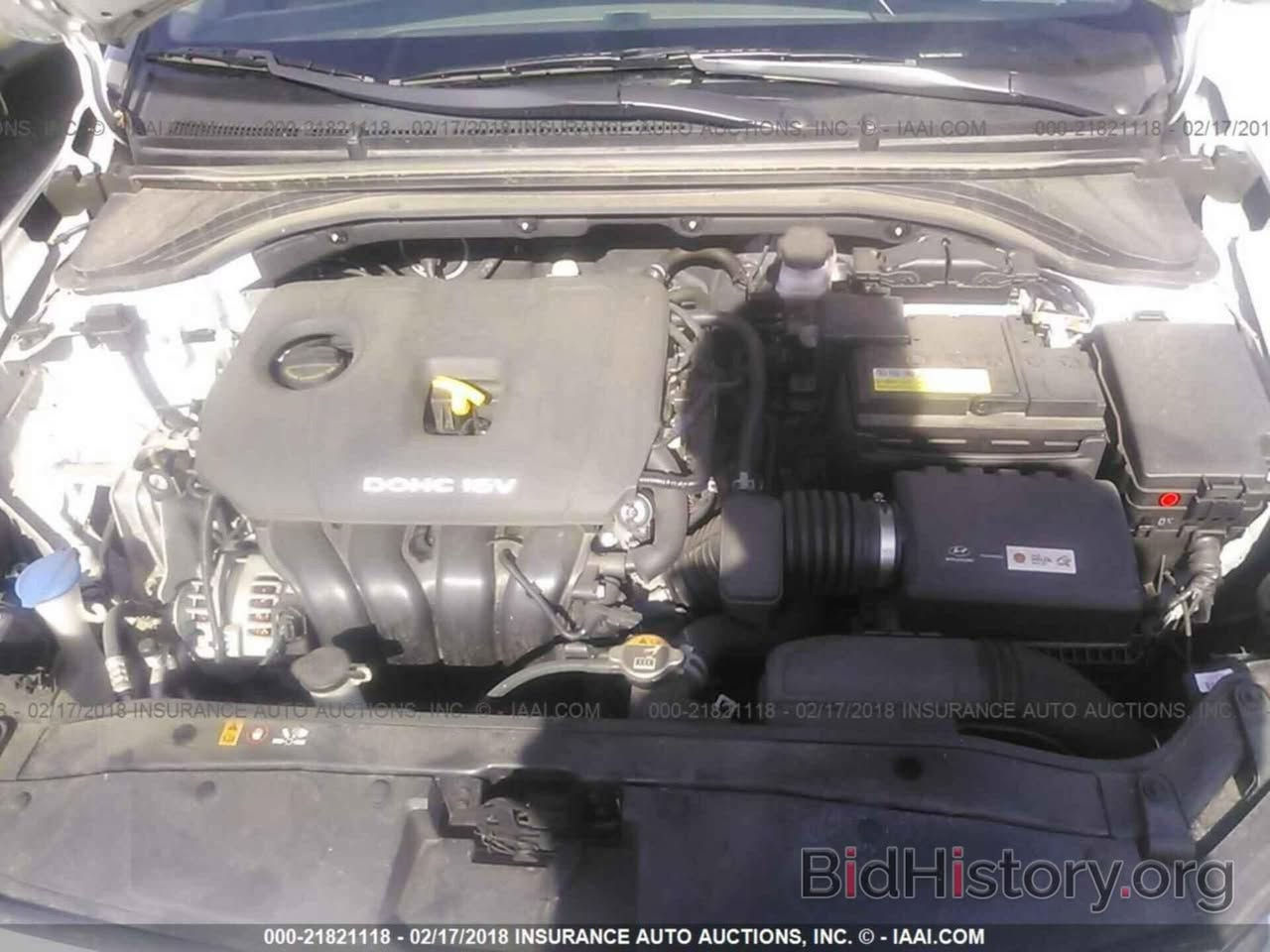 النترا موديل 2017  حادث بسيط بدون ايرباك
ماشية 111 
دواخل مكفولة 
مكينة وكير مكفولات 
حدادية تبريد كهربائيات كلها جديدة وشغالة 
ليبل واحد السيارة 
وجاهزة من كلشي 
باسمي ورقم دولي 
السعر 122 ورقة ومجالها بسيط 
***********
