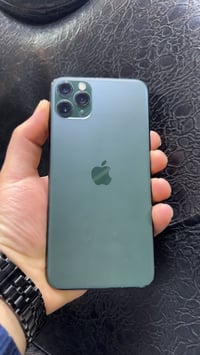 11بروماكس نضيف100‎ ذاكره 256. ////لون زيتوني ////بطاريه 83 جهاز مستبدل...