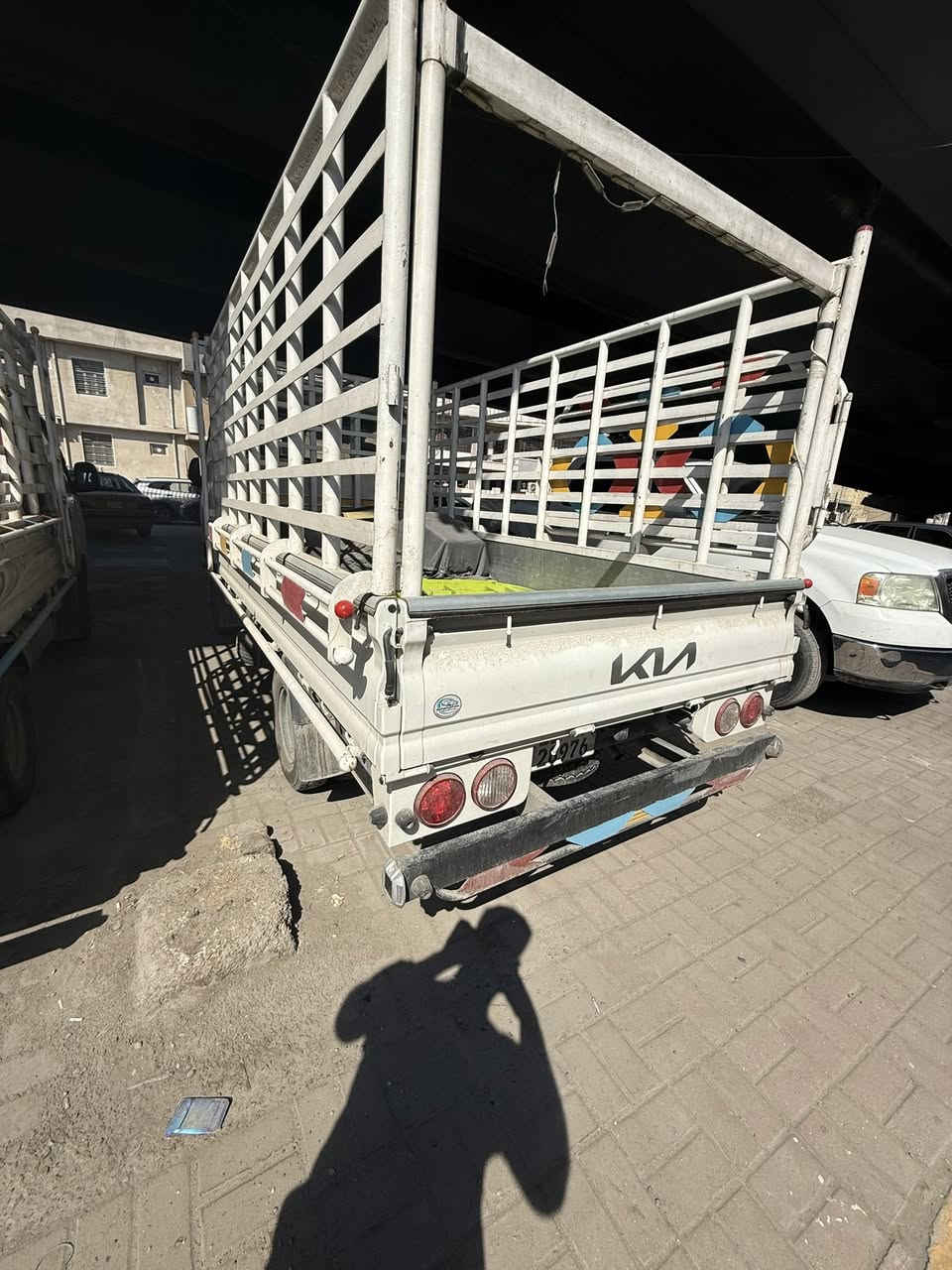 سلام عليكم للبيع كيه فحل مديل 20025
فول ‏مواصفات ايرباك تحكم مقود 
ماشيه 15 ألف بعده زيرو سياره 
مكانه صليخ 600  سياره باسمي تحويل ثاني 
سعر 220      ***********
