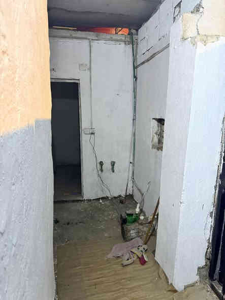 يتوفر  بيت الليجار
العنوان حمدان قرب البريد 
يتكون من ٢قرفتين وصالة ومطبخ وصحيات 
سعر 300 
ستفسار ***********
