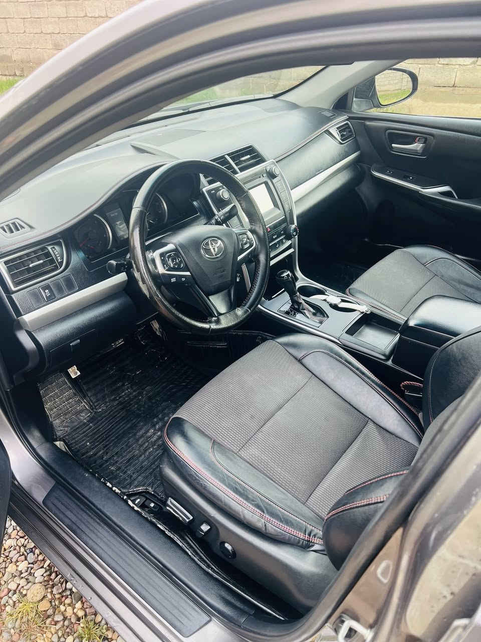 السلام عليكم كامري موديل 2017SE
رقم سليمانيه شرط التحويل 
كير ومحرك بشرط ماشيه 98
_______________________
مواصفات SE
كشانه كهرب 
5 ويل كب 
لايت عدسه 
كشانه جلد
مانع انزلاق 
شفتات ستيرن 
تحكمات ستيرن 
_______________
السياره مكفوله كفاله عامه 
من الصبغ ⚠️
بدون أرباك ⚠️
شواصي بطاين بشرط 
السياره بدون حادث خلاص 
______________________
مكان السياره القياره قريه الحاج علي 
للستفسار الاتصال على الرقم ***********
