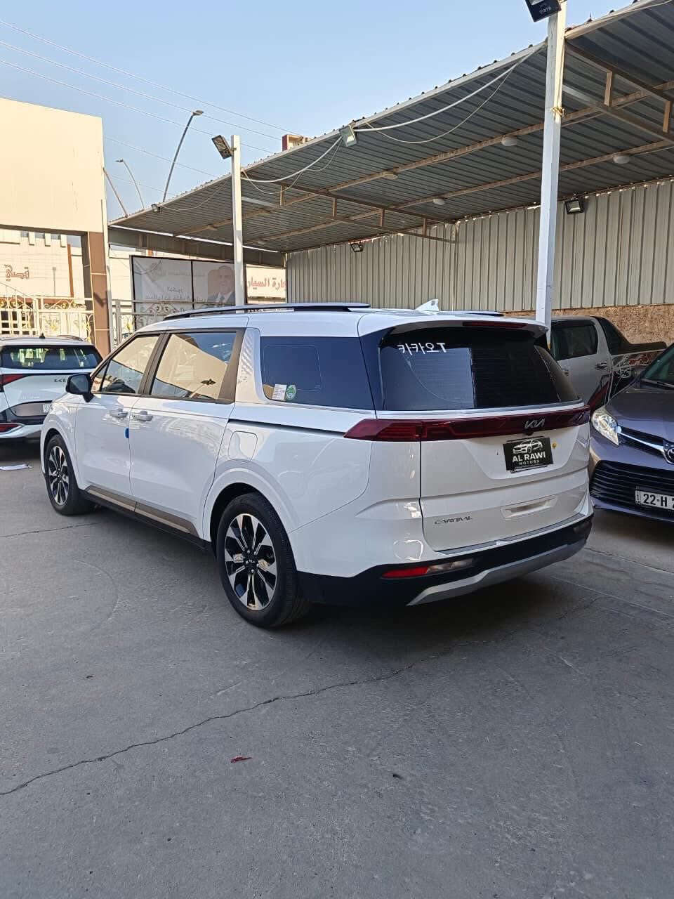 السلام عليكم كيا كرنفال موديل23
السيارة مكفولة كفالة عامة فقط قبق الجنطة مفتوح

يعني بس برغيها نفسة مفتوح ومشدود 

السيارة نظيفة جدآ ماشية105 الف 

وارد كوري 

اني گاصها من كورية من الحاوية نزلتها واستعمال شخصي  وسيارة vip 8 راكب 

مكانها الانبار الرمادي 

للاستفسار اكثر التواصل ع الرقم

‭0773 546 6933‬

 ***********
