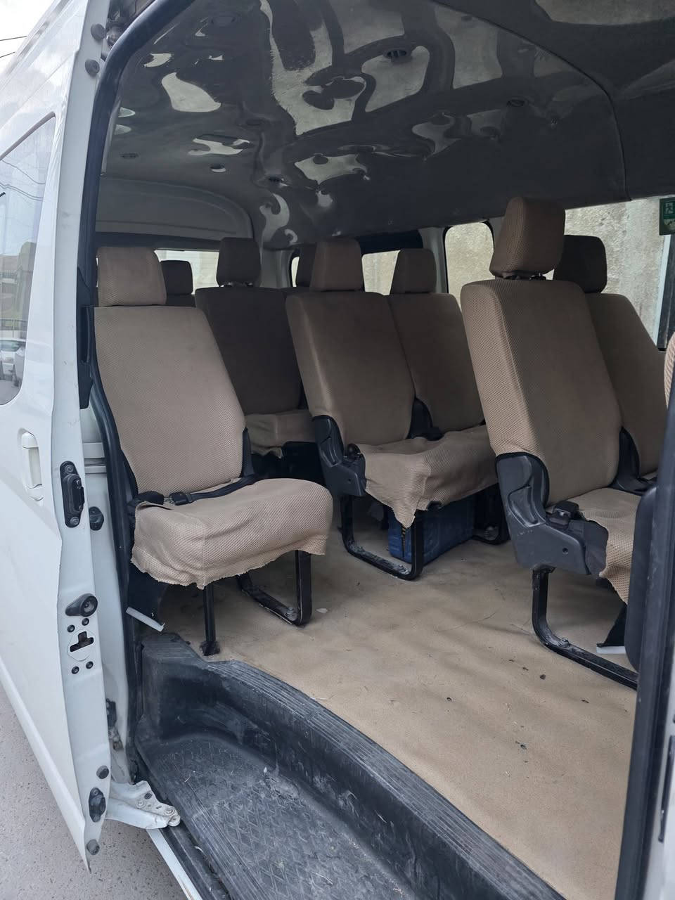 السلام عليكم هايسه للبيع موديل 20020 اتصال على الرقم ***********
نص فول السعر ٣شداد ٢٣ ورقه
