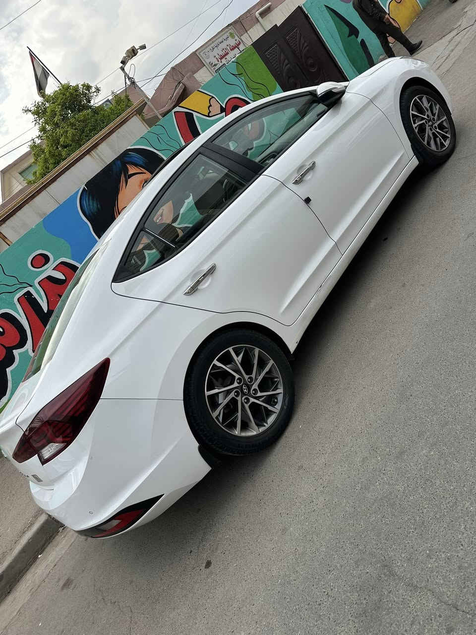 السلام عليكم من رخصه الادمن
للبيع سياره النترا 
موديل 2020
لون ابيض خليجي 
شويه بيها صبغ ب قبق الجنطه 
تحكمات ستيرن 
شاشه 
اشاير بل مري 
مري شفط
فتحه سقف
ويل كروم 
تبريد تدفئه شغال 
ماشيه 127 
والسونار مرفق بل صور 
سياره نظيفه وعلى ايدي 
رايدها 150$ وبيها مجال بسيط
مكاني بغداد الطوبجي 
اتصال (***********)
