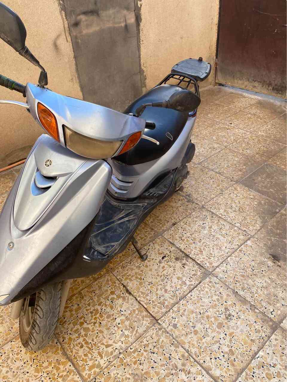 دراجة اكزز للبيع بيها رنكات فقط بس محرك ناعم تنقيص دهن شي قليل كل شهر ابدل دهن عادي تنقص شي قليل  ***********للاستفسار Colombo, Sri Lanka

