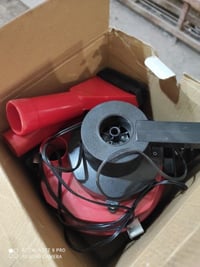 مكنسة سيارة • قطعتين