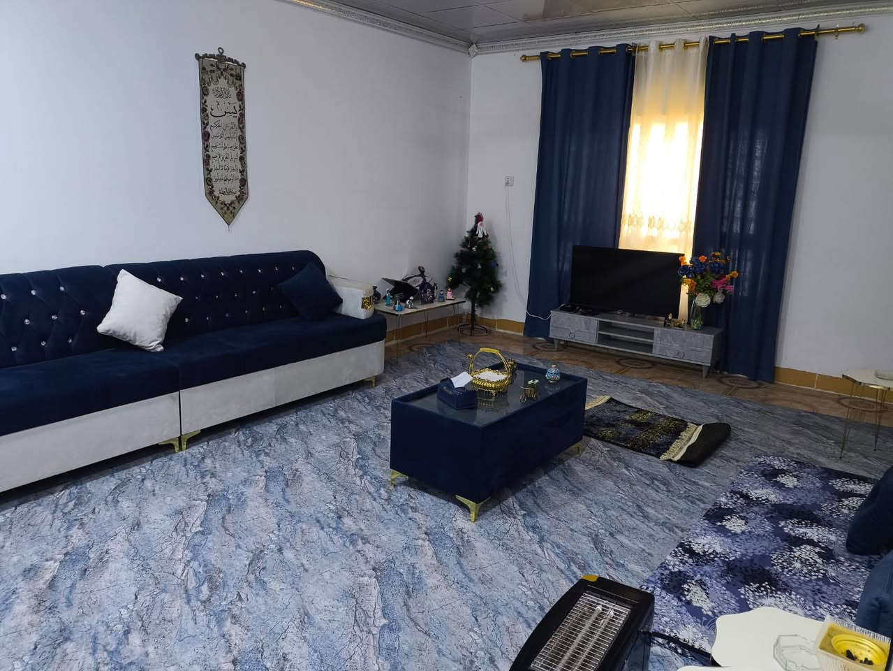 دار للبيع طابو ملك صرف
مساحة متر واجه 10
الموقع كركوك ال 55 خلف اقصى مول وقرب جامع المحمدي 

الدار طابق واحد يحتوي على 
گراج سيارة واستقبال ومطبخ وصاله كبيرة 
وغرفتين منام وصحيات داخلي وخارجي

سنة البناء 2015 - عرض الشارع 10 متر

💵السعر 130 💵مع مجال المعاملة مع صاحب العقار مباشر 

 1- التعامل يكون مع صاحب العقار الشرعي
2- المكتب  وسيط بين الطرفين ولحفظ الأجراءات  القانونية والتأكد من صحة العقار قبل تسليم اي مبلغ بأشراف قانوني 
——————
3- الرقم الخاص بالمكتب للأتصال ***********
—————
4-موقع   المكتب كركوك حي الواسطي 
سايدين العمارة الخضره مقابل شقق الغاز               ومجاور دكتورة سلوى البياتي 
 🏦مكتب سُلطان العقار 🏦 
 بأدراة أستاذ سيف 
 للأتصال ***********
✅نستقبل جميع عروضاتكم السكنيه والتجاريه في كركوك 💯والترويج لها عبر الصفحه الخاصة بالمكتب
للأستثمار والتطوير العقاري  معنا نحو الأفضل المكتب مجاز من غرفة تجارة ونتعامل بأشراف قانوني
