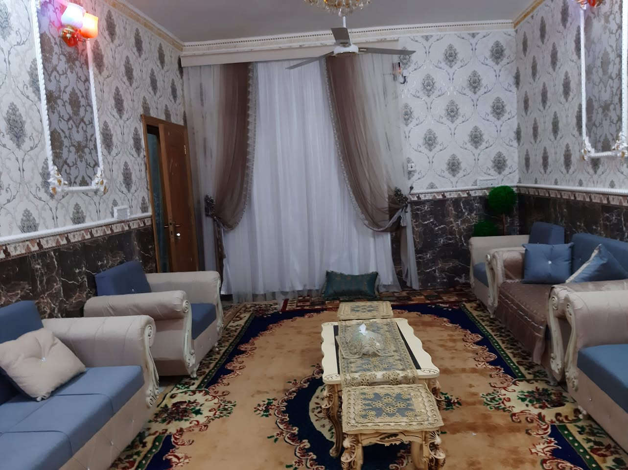 بيت ٢٠٠ متر للبيع في كربلاء الحر الصغير قرب مشروع جار العباس
ماء مجاري كهرباء  مولدة ثالث بيت عن التبليط تتوفر كل الخدمات المطلوبة شارع ٦ متر
طابو زراعي سند ٢٥ ملك خاص 
التفاصيل أكثر والسعر  الإتصال ع الأرقام رجاءا
***********
***********
