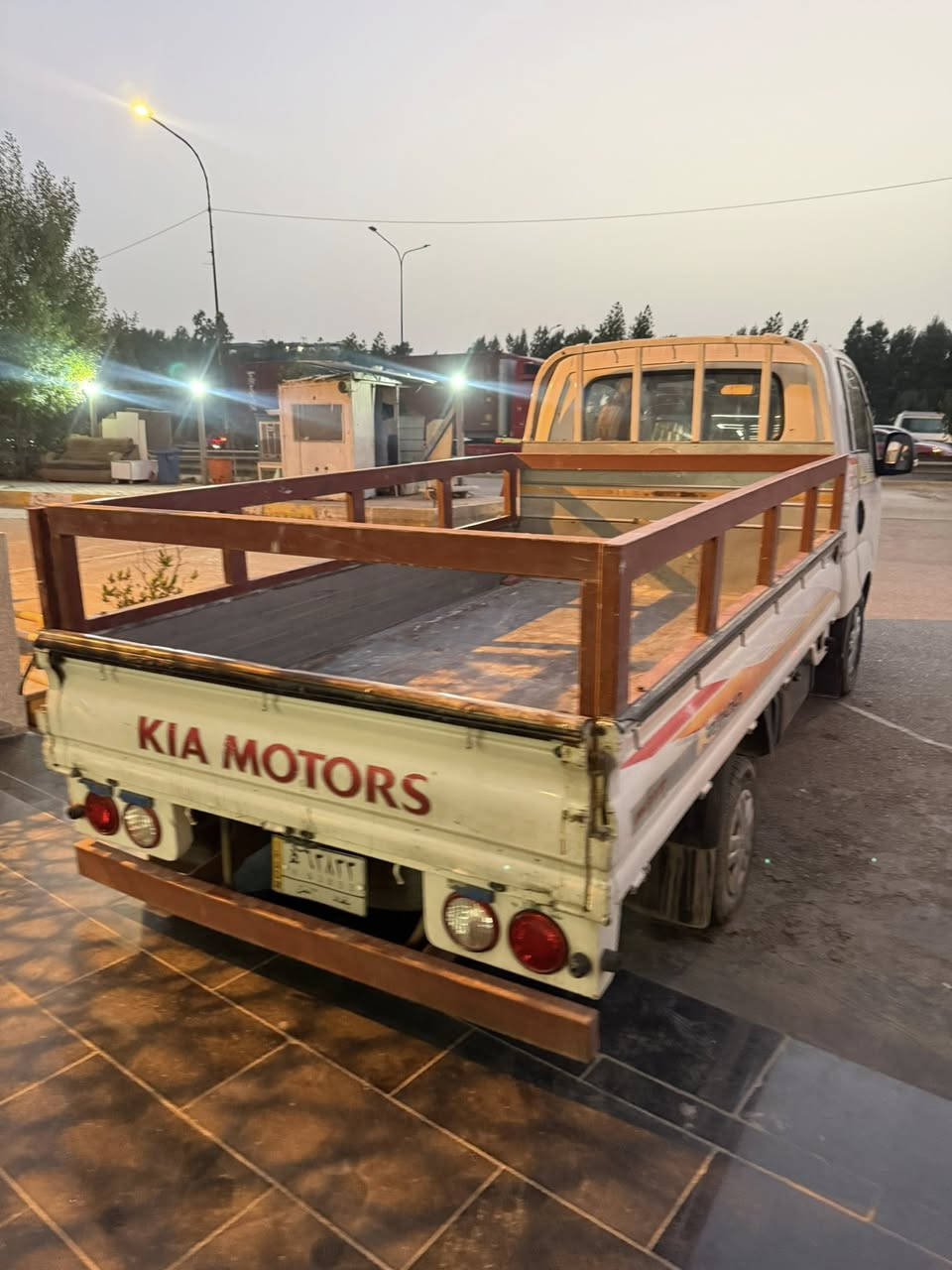 كيه بنكو للبيع
رقم بغداد السياره جاهزه ونضيفه 

موديل 2019  السياره خير من الله

رقم ***********

سعر 118 ورقه
