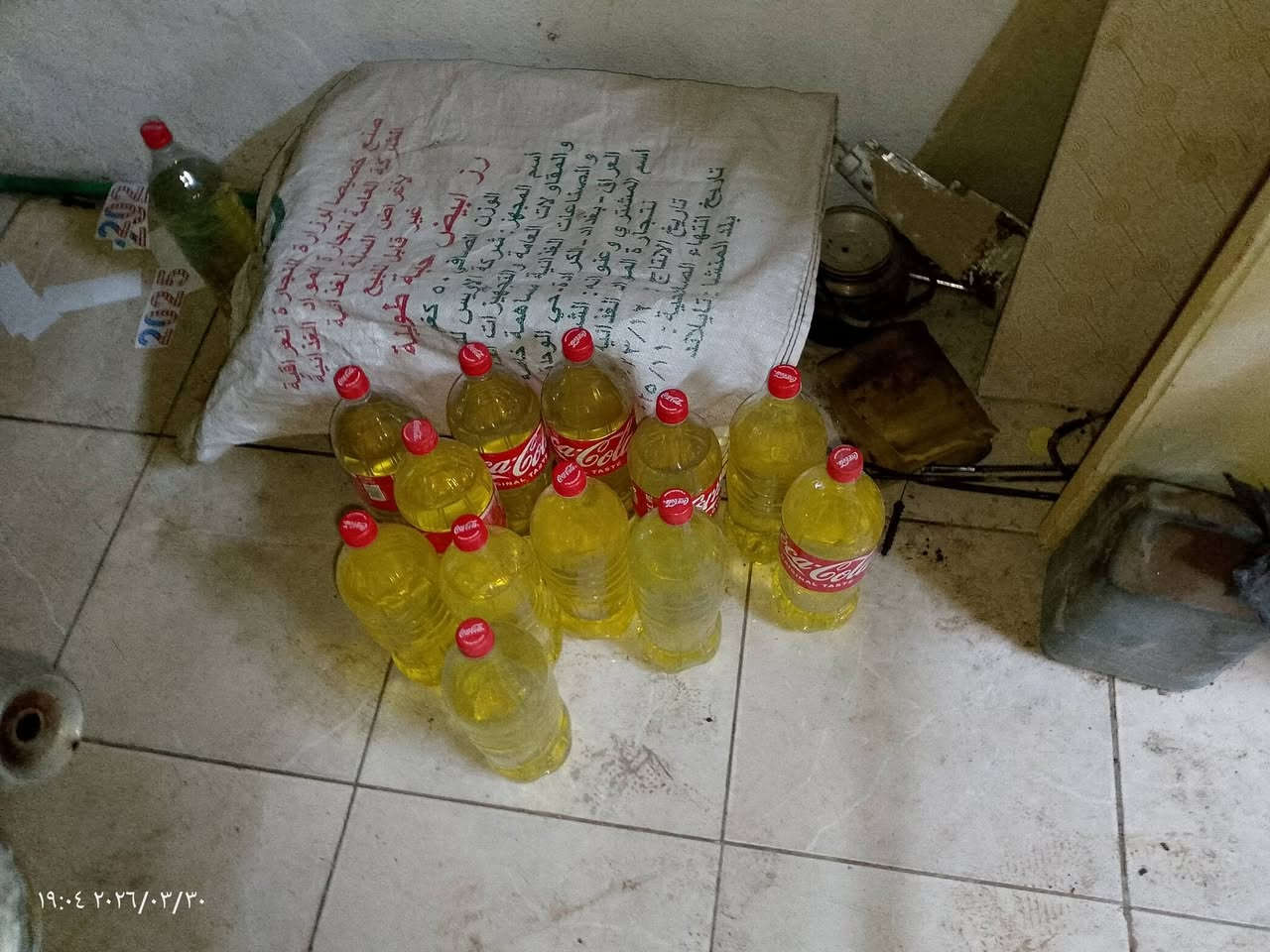 السلام عليكم يوجد بانزين لترات بطاله جلكانات شكد ما تريد العنوان القياره قرية اجحله الشارع العام مقابل مجمع الصالح اتصل على الرقم ***********

