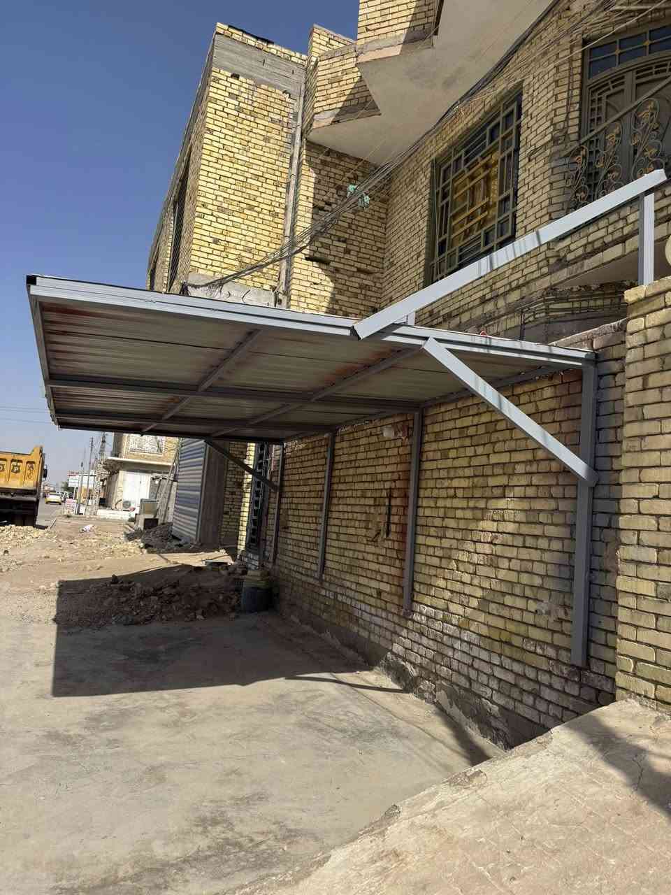 قمارة سياره اشتغلتهه قبل شهر درجه اولى 6عرضها وطولها 3مترات للبيع مكاني ميسان سعر
300 
الاتصال
***********
