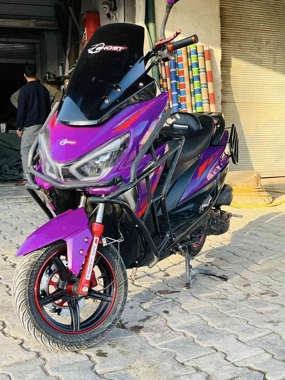 سترونك 2025 للبيع
بالخير ع ياخذها دراجة كاملة مكملة بدون نقص وبالحقيقة احلى من الصور بهواي
سويج وبصمه مميزة واصوات عالية حماية سرقة
صلنصة جديدة 
كابريتر ايراني جديد 
دبلات نضافة 100‎%‎
كهربائيات كاملة 100‎%‎
تايرات نضاف وجدد 
درع حديد امامي وخلفي وجانبي 
محرك خير من الله لا تنقص ولا دخان ولا اي شي 
شلعة ومعدل خير من الله 
دراجة كاملة مكملة بدون اي نقص وبسعر مميز وبعد هواي تفاصيل مميزة غير مذكورة
السعر 650 الف فقط 
مكاني المقدادية شهربان 
***********
