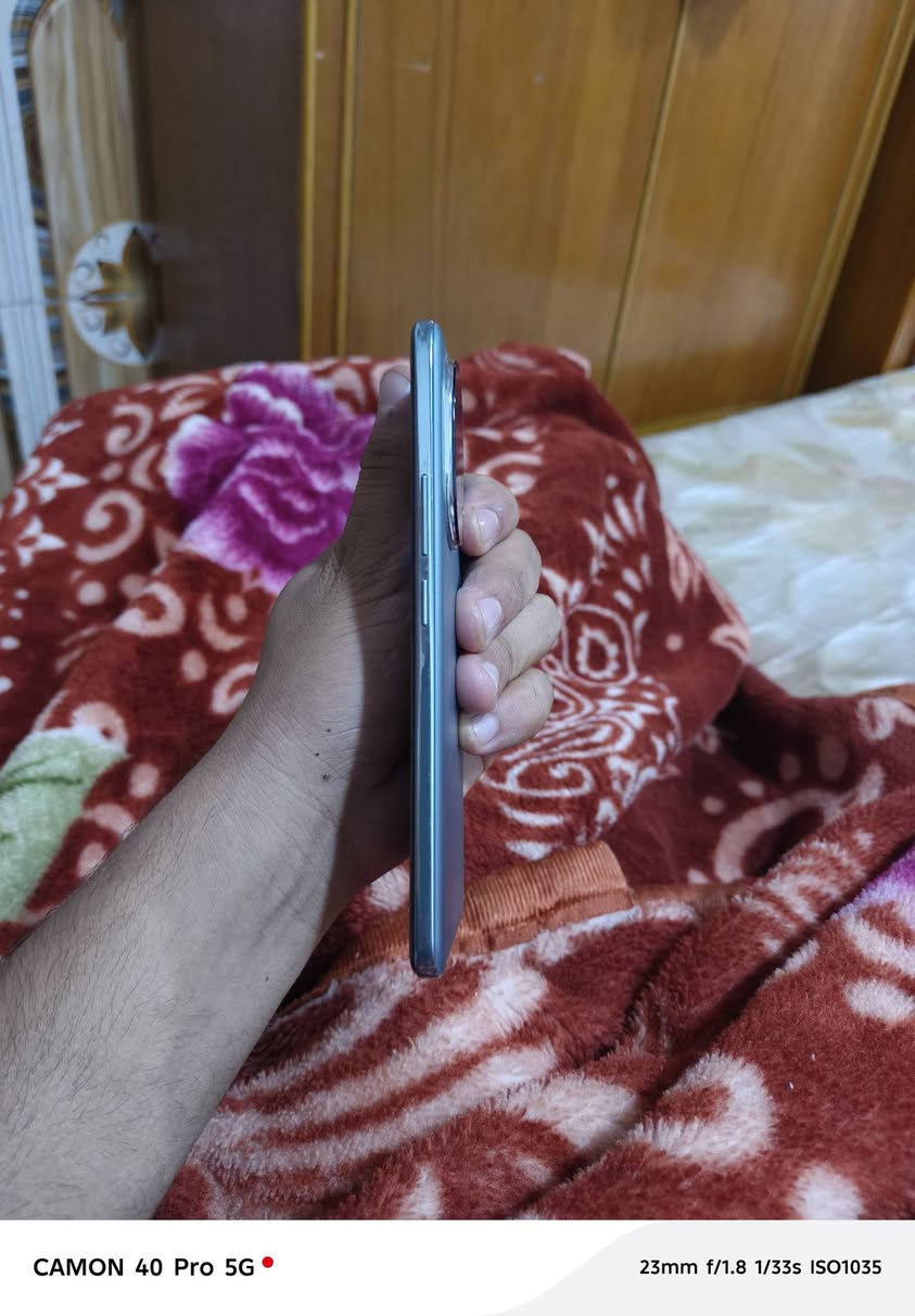 هونر X200 جهاز جديد مامفتوح ممصلح بعده وكاله ذاكرة ٢٦٥ عشوائية ١٢ مكاني الأمين الثانيه اني مكلف بنشرة خابر صاحبه
***********
