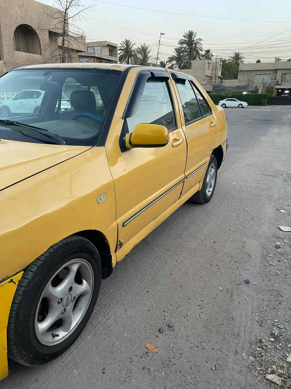 السلام عليكم
شيري كوين كير ومحرك كورلا 
سيارة بدون ضربه قوية وما بيها صبغ بيها طخطخات بسيطة 
كهربائياتها كله شغاله 
تايراتها نظيفة 
باتري جديد
هيئة مصفرة وما عليها غرمات 
سنوية لحد ٢٠٢٧ 
مكانها شارع فلسطين 
سعرها 22
الرقم ***********
