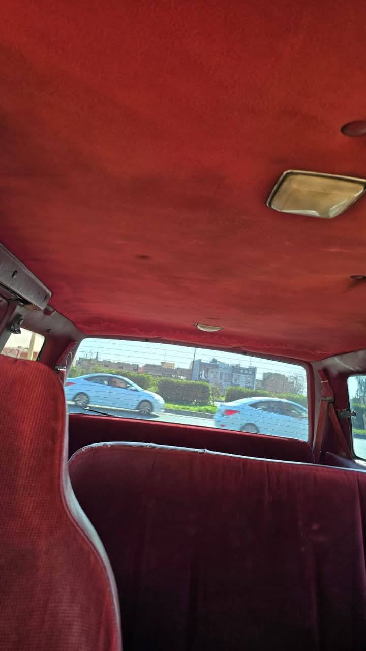 سيارة كلايزر  موديل ٩٣ سنوية لغاية٢٠٣٠رقم مسطرة صبغ عام جمالية السيارة وضع شركه شاصي قصير كير توماتيك السعر 45 ورقة  للاستفسار  على رقم ٠٧٧٤.٩٤٤٣٢٥ و***********
