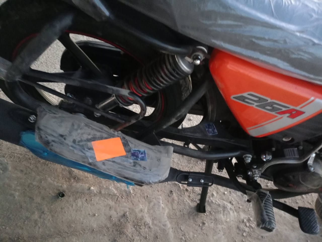 سلام عليكم دايون نفخ مديل 2023 طالعه 2024 بشهر 8 مكينه 200 كتابه حمره دراجه جديده كلش نضافه شوفت عينك مطلعها على يدي من المعرض اوراق اصوليه مداور يم مكتب حسين كهربائيات فول نعومه شلعه اي نقص مابيها سعر مليون 625 كربلاء 
  ***********
