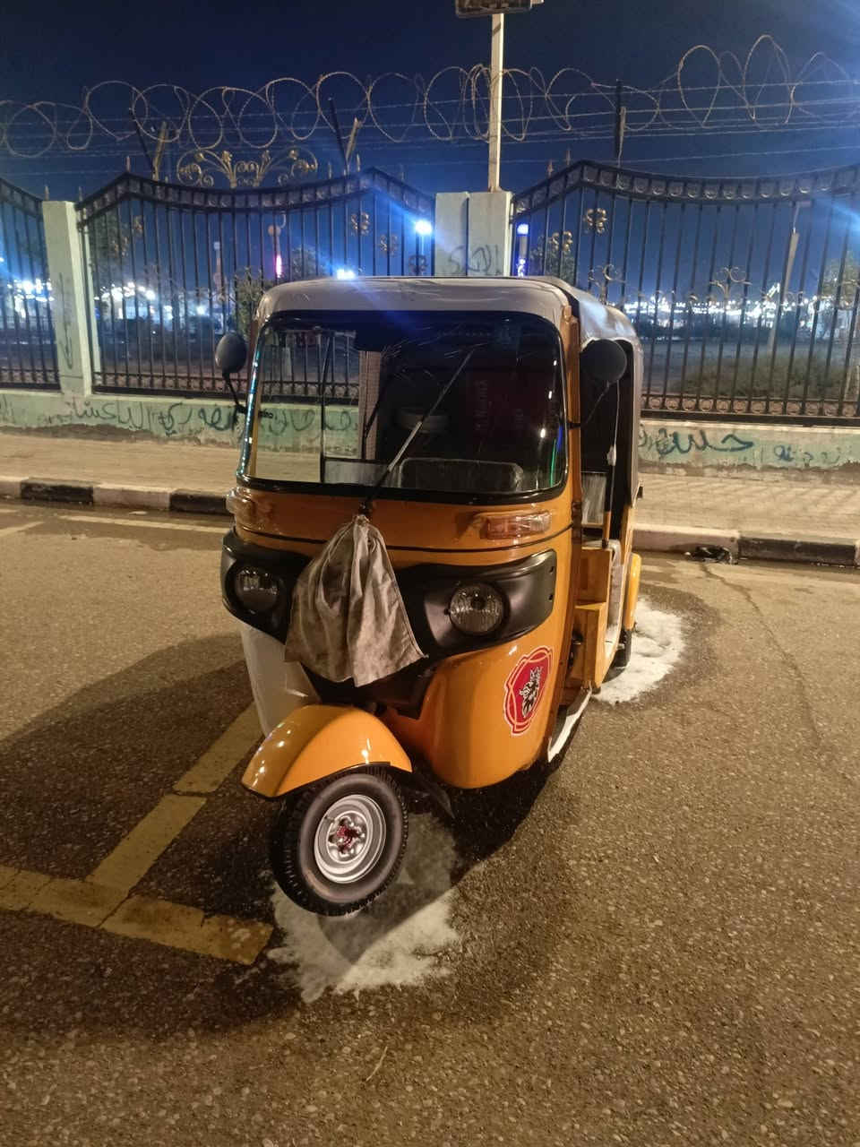 سلام عليكم تكتك لبيع موديل 19  شهر 12 تكتك رقم وسنويه مكينه مجفته تكتك خير من الله كشره بيه الغد حار وبارد زغير تكتك خير من الله  رجان اقره المنشور وبخدمتك اني
مكاني ميسان دور نفط  

***********
