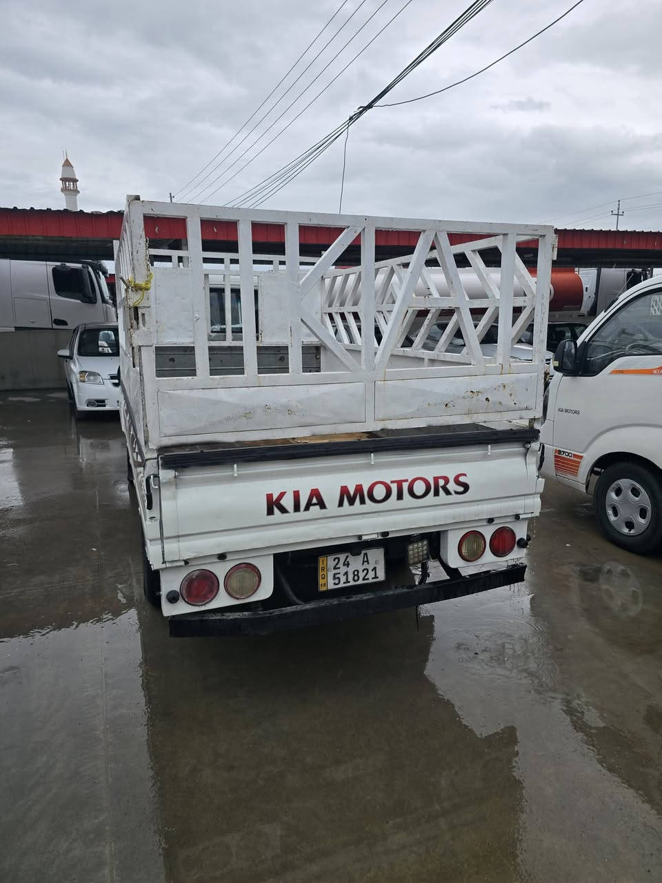 كيا ٢٧٠٠ موديل ٢٠١١رقم و سنوي نو تا ٢٠٣٠ رقم دهوك عنوان دهوك روفيا معرز هارون رقم تلفون *********** سعر ٩٧ ورقة و مجال
