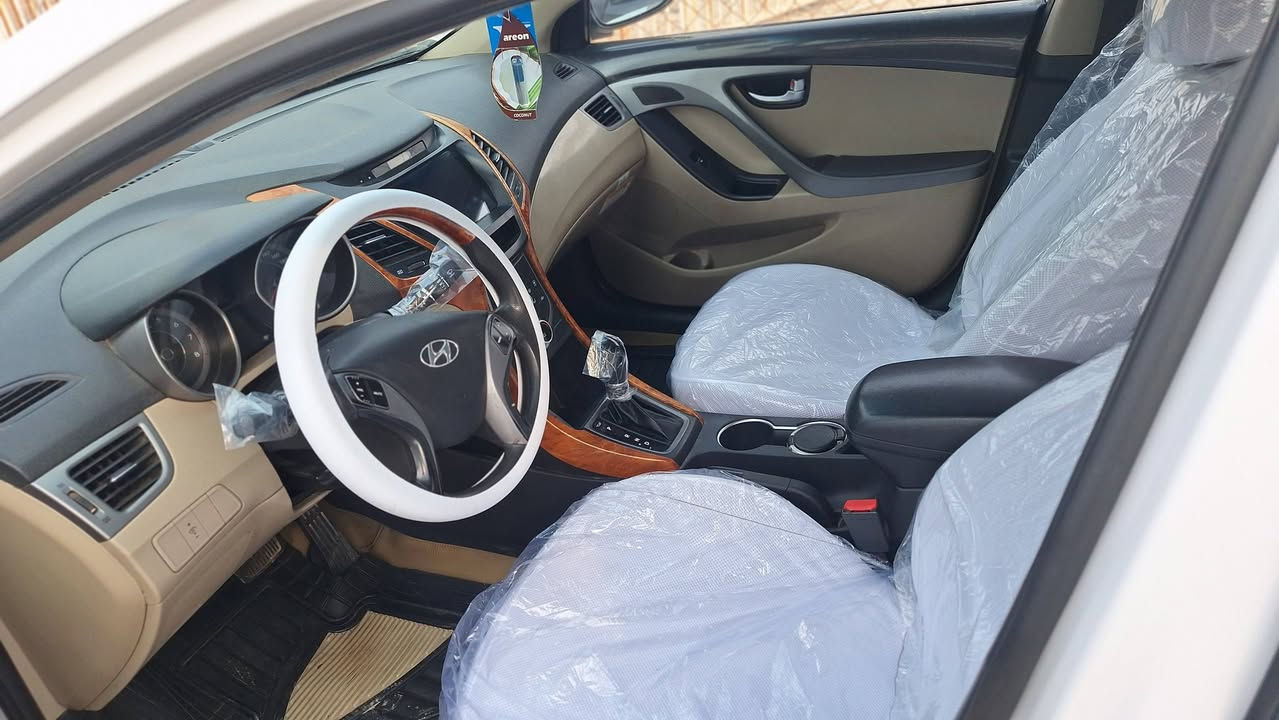 البيع النتر ٢٠١٥ رقم بغداد بسمي وموصفات فول موصفات 
محرك حداديه كامله 
مكان سياره كربلاء بطوريج شراي يتصل ***********
