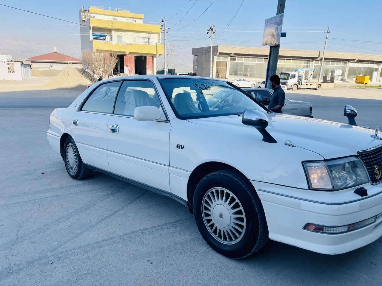 ***********
سلامی خودالە هاوڕیانی کروپ.
چی سە یارە یە م هیناوە.لە وکاتە وە ی دە
 رچوەتائیستاوە ک خویی ماوە
مکینە vvt.دیلکو.هە رە مرغوبە کە ی
ساغ .لوک.
تایە وویل لوک
گە رمی وساردیی ئیش دە کات
بریکی ئیش دە کات
هە موکارە بایی گیانی ئیش دە کات.
کونتروڵ ئیش دە کات کۆدیشی هەیە
شوێن سلێمانی 
نرخی 39گەڵا 
تکایە نامەمەنێرە گەر مووشتەریت تەلەفۆنکە
