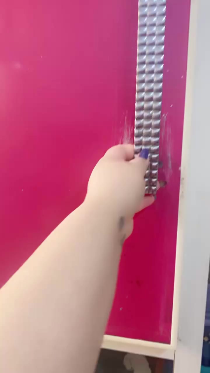 كاونتر للبيع مع سنك بي ضرر بسيط مثل ما موضح بلفديو المرمره مال سنك يحتاجلها تبديل كاونتر جبير كلش نص غراضه ما مشدوده مسوي تفصال بمليون 
سعره 300 بي مجال العنوان بغداد رحمانيه الجعيفر قرب شارع حيفا


**إذا كنت صاحب هذا الإعلان وتريد حذفه لأي سبب، رجاءا أرسل رسالة إلى الدعم الفني**