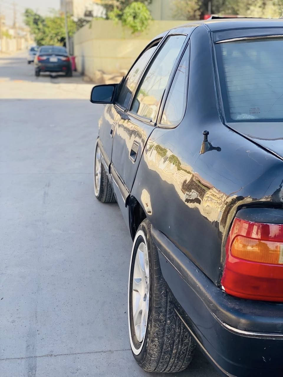 السلام عليكم
 للبيع اوبل موديل 1990 
محرك 16قايش عريض 
السيارة بدون ضرر تصفيه ومصبوغ عام 
مكان السيارة كركوك
شرط تحويل
السعر:34وبي مجال لشراي
ر.م: ***********
