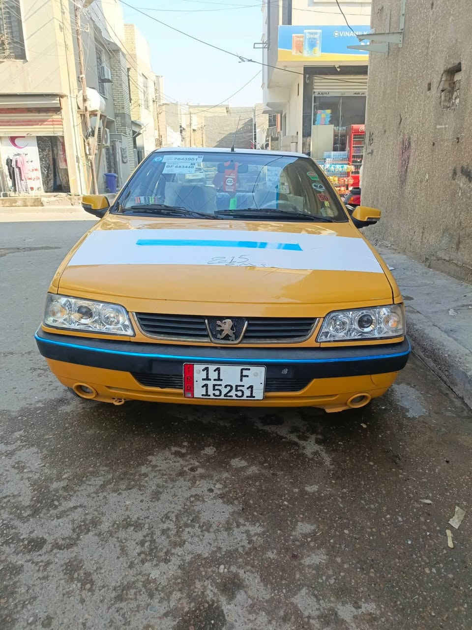 سلام عليكم شباب بيجو لميس
سياره محوره مكينه وكير بيكاجو ١٥٠٠ منظومه مال غاز 
 2015 كفاله عامه من الضربه والصبغ سياره كولش جديده كولشي بيها شغال تبريدها ثلاجه تخم تاير جديد ما بيها نقص كد البرغي بسمي سياره مصفره هيئه وغرامات مكاني بغداد اخون اني مكلف بنشر 
السعر ٣٨
*********** وتساب
+***********
