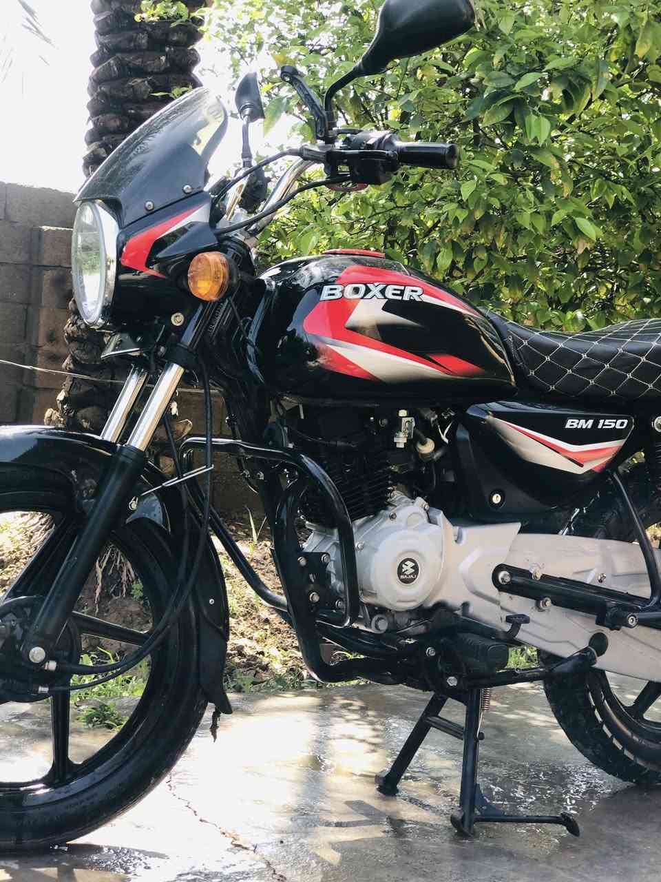 سلام عليكم دراجه بوكسر للبيع مكفوله كفاله عامه  شرط اي نقص مابيهه لمكان ديالى ناحيه السلام 
سعر مليون و150
اتصال ☎️ ***********
