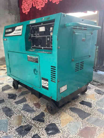 مولده كاز  كاتم 7 كيفي 28 آمبير مولده كلش نضيفه /100وبلاديه ماداخله تصليح على وضع شركه مال بيت ستعمال حيل قليل نكره بل تشغيل نقص فقط باتري السعر750مكاني بغداد شعب رقم موبايل *********** بغداد
