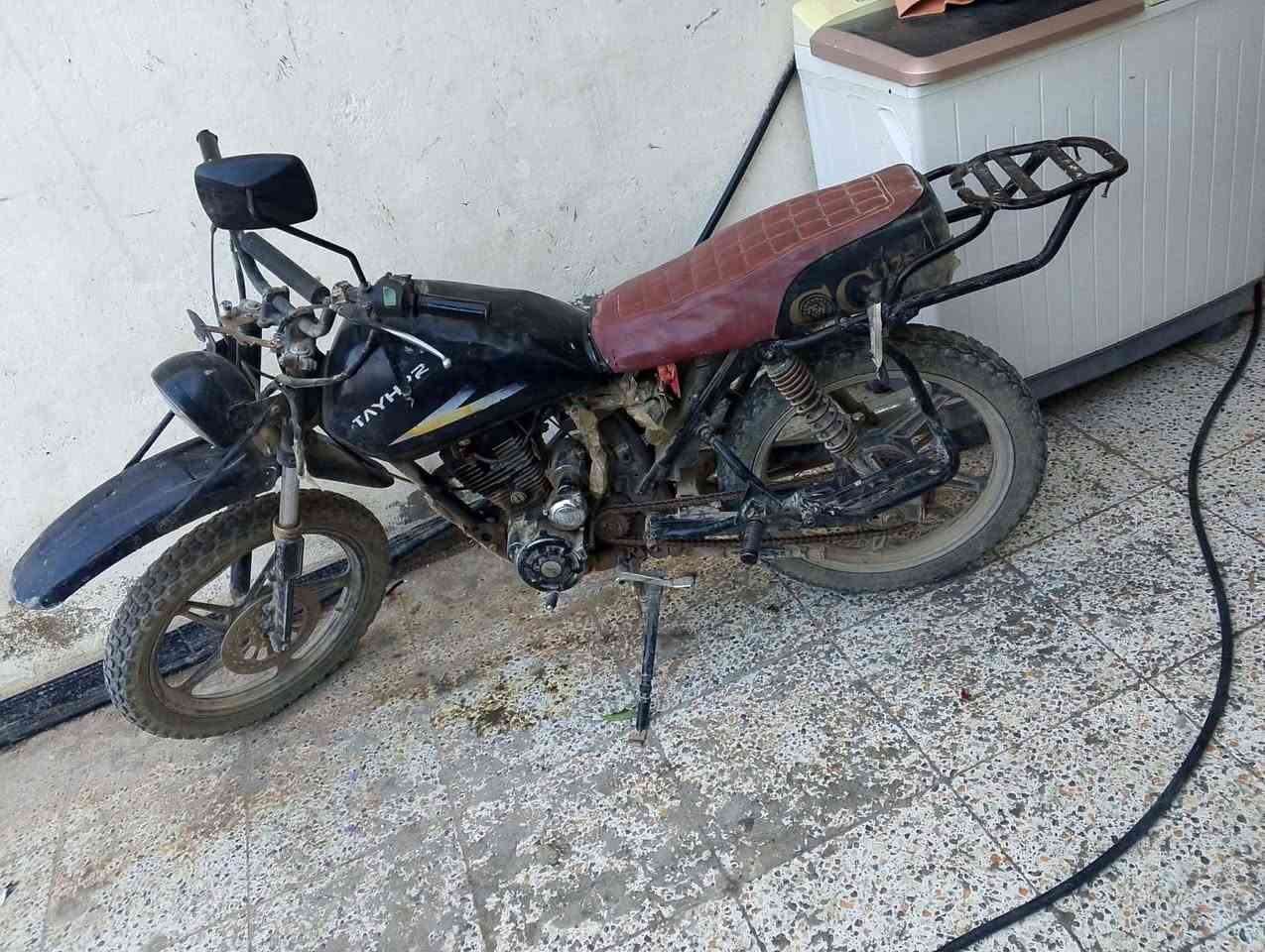 السلام عليكم دراجه للبيع تايه برو موديل 2017 أوراق اصوليه مكان كوت عوزها بس اكلجات الدراجه متروكه
السعر 300وبيها مجال
الاتصال ***********
