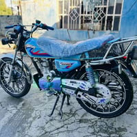 شباب دراجه للبيع هونزده موديل 2025 دراجه نضيفه اي نقص مابي سويجات 3 بص...