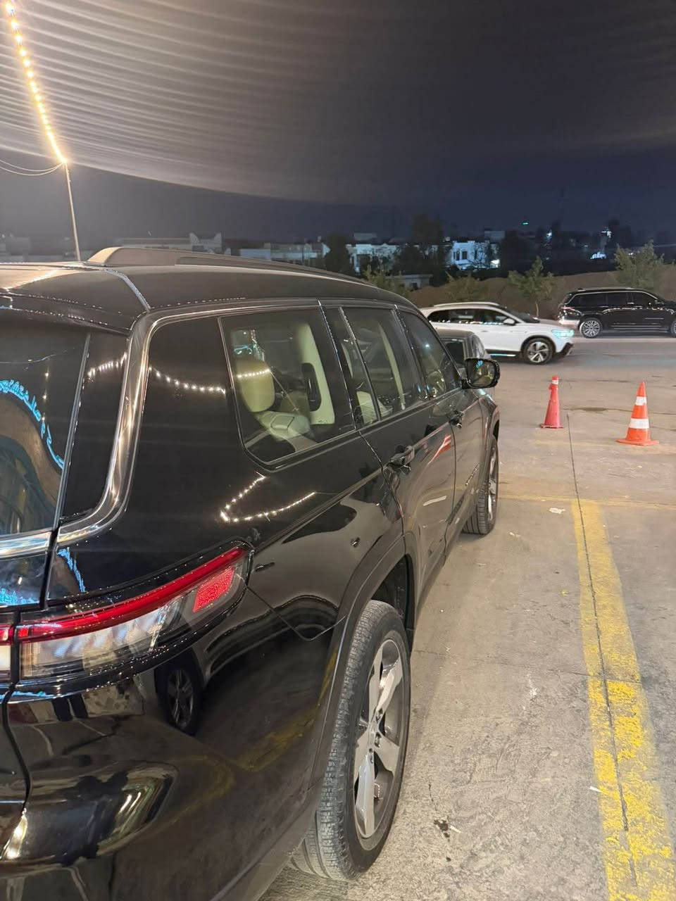 Model 2021 mwasafat long limited rashi qatran sharika harleem clean tittle hichi nya 38 hazar mile roishtya 
موديل ٢٠٢١ مواصفال طويل لمتد فول فول كلين تايتل وكالة هارلم  مكفول ماشية ٣٨ الف مايل  
رقم تلفون:*********** أربيل, العراق
