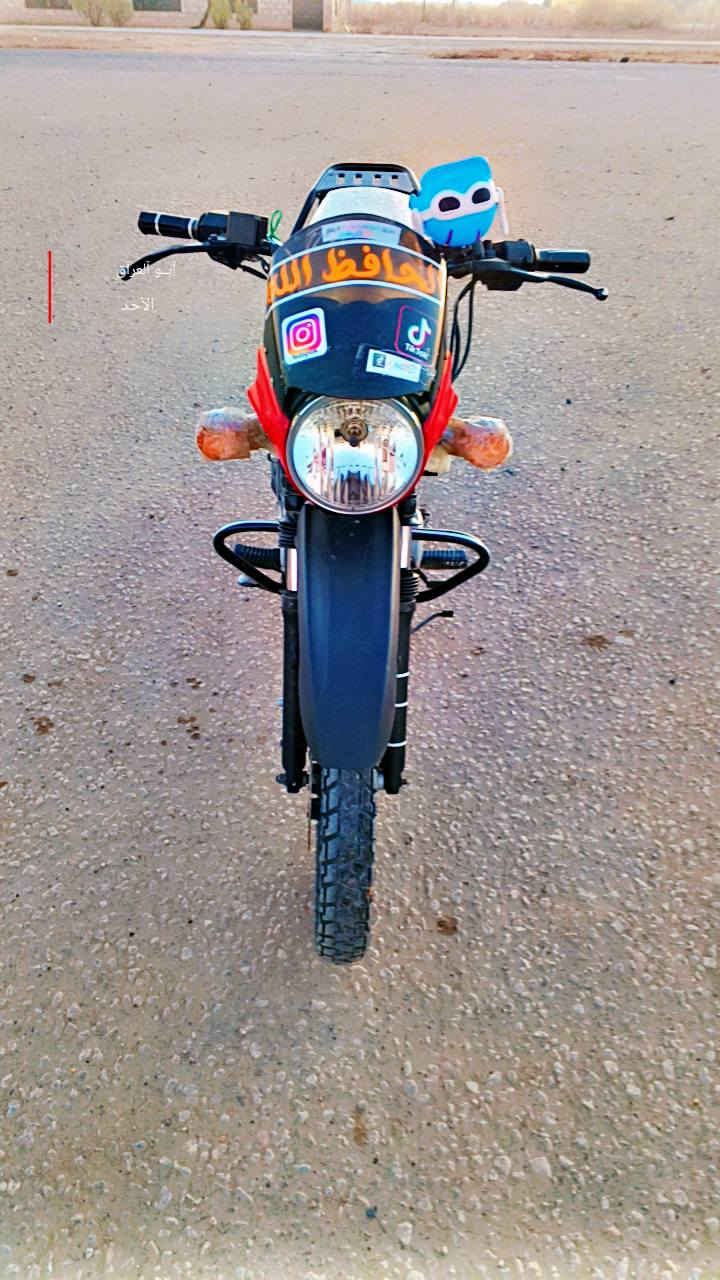 السلام عليكم اعاده نشر بسبب غلط في السعر للبيع دراجه بوكسر هندي موديل 2022 طالعه بل 23 دراجه كامله من كلشي مكفوله محرك مامفتوح ناعمه مكفوله من كلشي اوراق اصوليه كامله المكان بابل شوملي السعر مليون 150 وبيه مجال رقم الهاتف ***********
