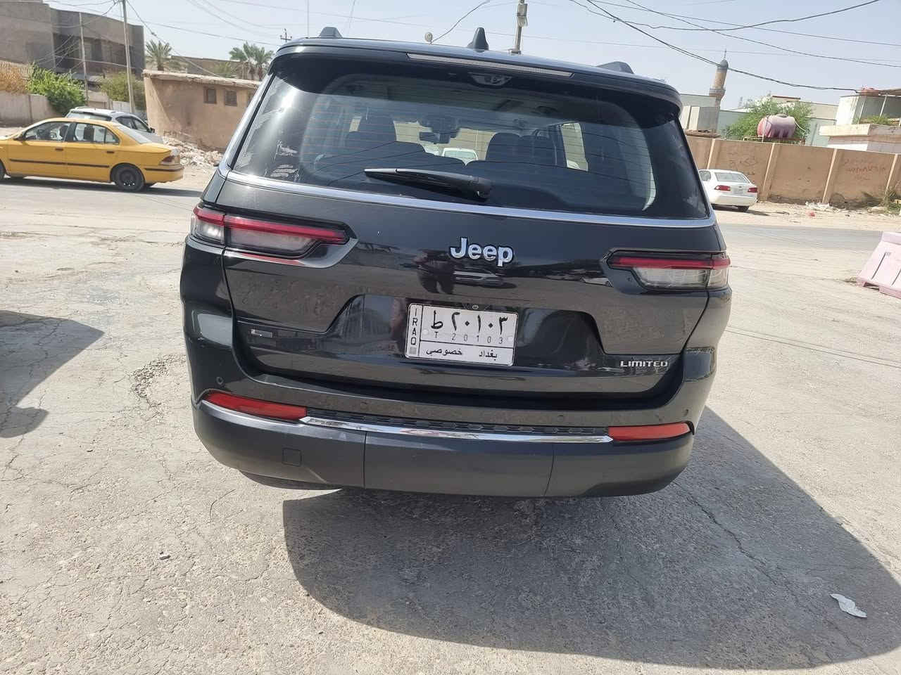 للبيع  او المراوس
للبيع او المراوس جيب كراند شيروكي لمتدد سبعه راكب موديل ٢٣ الشكل الجديد ماشيه ٢٠ الف ميل فول مواصفات خمس كاميرات حساسات خلفيه واماميه رادارات خلفيه واماميه بانوروما  تو ويل رقم بغداد باسمي السعر 310 ورقه وبيها مجال بسيط 
***********
