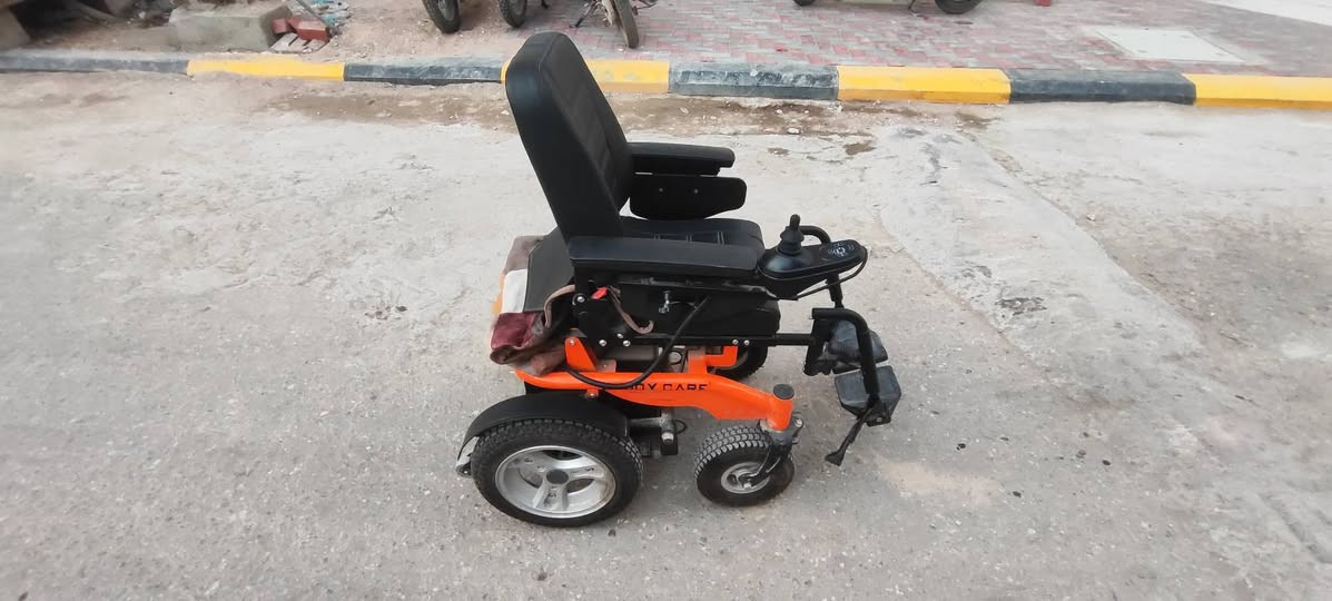 كرسي كهربائي بحالة جيدة السعر 450
العنوان كربلاء 
***********
