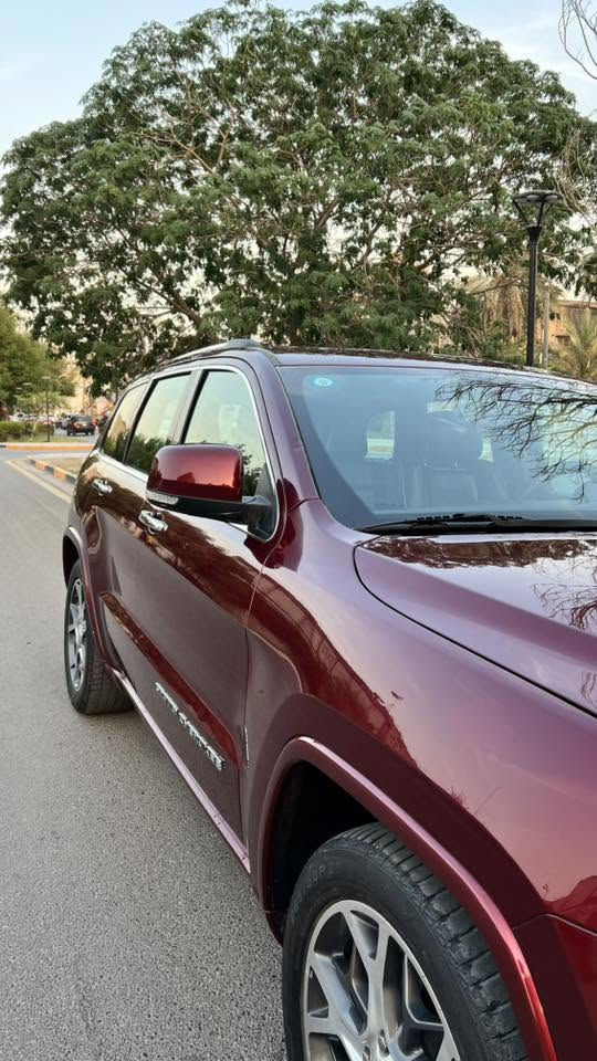 السلام عليكم

⭕️جيب كراند شيروكي اوفرلاند خليجي ٢٠١٩ 

Jeep grand Cherokee overland 2019 4x4

⭕️وكالة ليث العبيدي

⭕️الممشى 78 الف كيلو (48 الف ميل)

⭕️اللون: ماروني

⭕️الفئة : اوفرلاند

⭕️الدفع رباعي

⭕️جكات صعود ونزول

⭕️ثلاث شاشات مع منفذ hdmi

⭕️كشنات جلد داخل جوزي اسبريسو

⭕️تدفئة وتبريد الكشنات الامامية

⭕️تدفئة الكشنات الخلفية

⭕️تحكم الكشنات والستيرن كهربائي مع خزن الوضعيات

⭕️سقف بانورامي

⭕️نظام كاربلي

⭕️ماوس تحكم بوضعيات القيادة

⭕️صندوق كهربائي

⭕️جام دبل عزل

⭕️مثبت سرعة

⭕️تحكمات ستيرن 

🟢السيارة خليجية كفالة عامة عدا بارد بالباب اليمين والصندوق مع خدوش سطحية بالدعاميات 

كير ومحرك ما مفتوح

🟢السعر: ٢٨٠ ورقة

مكان السيارة بغداد - نفق الشرطة

للاستفسار : ***********
