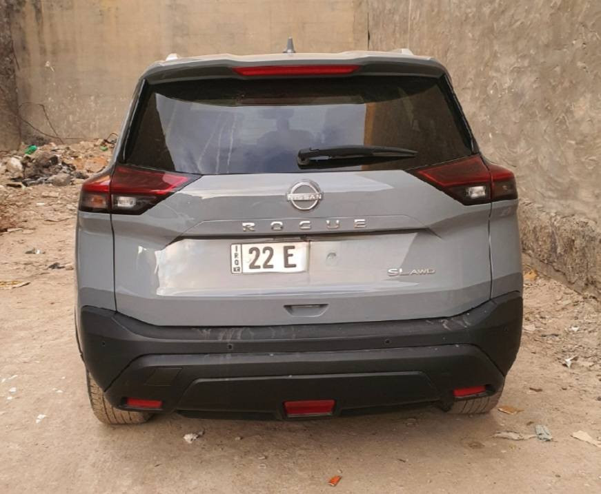 سلام عليكم
روج نيسان 2023 للبيع فقط فول مواصفات بدون ايرباك السعر 18 الف دولار مكاني الرمادي ماشية 30 الف 
***********
