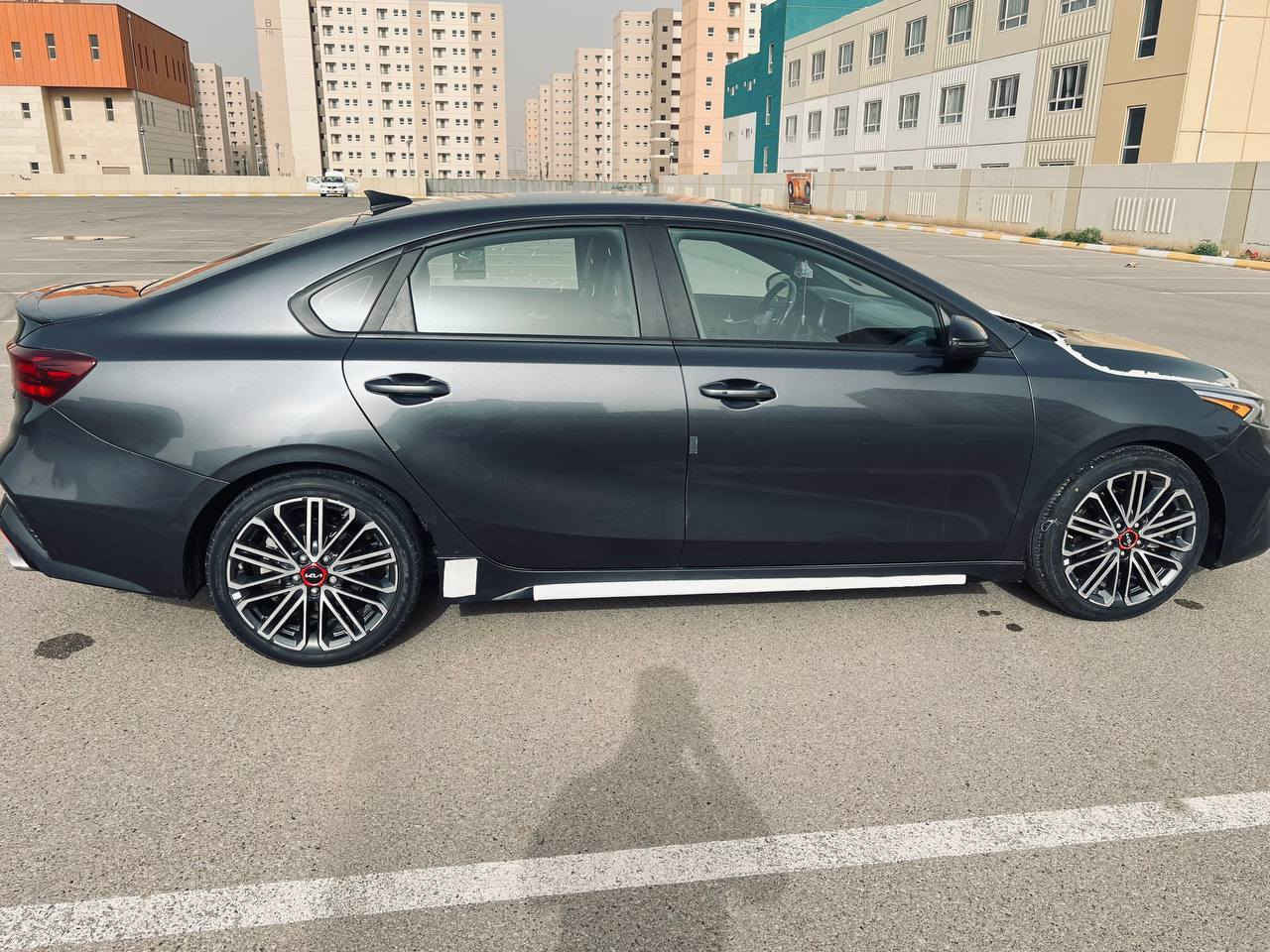 السلام عليكم
سيارة فورتي 2023
ماشية 51
سيارة gt مواصفاتها خير من الله 
تبريد قطعتين 
لايت زنون 
باتري جديد 
تخم تاير جديد 
تاير 18 رياضي 
الحادث موضح بالسونار و بيها بارد بطرف الجاملغ الامامي اقل الشبر 
السياره بأسمي
السعر 157 و بيها مجال بسيط 
المكان بغداد قرب بسماية مجمع الاحسان 
***********
